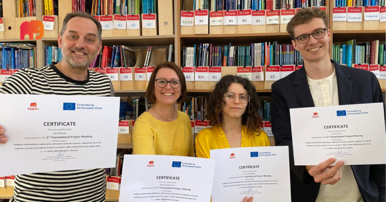 Elpida a Kogneo: Metodika vzdelávania seniorov